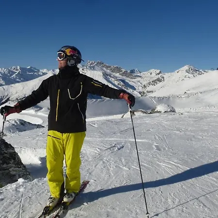 Gredler Martina Daire *